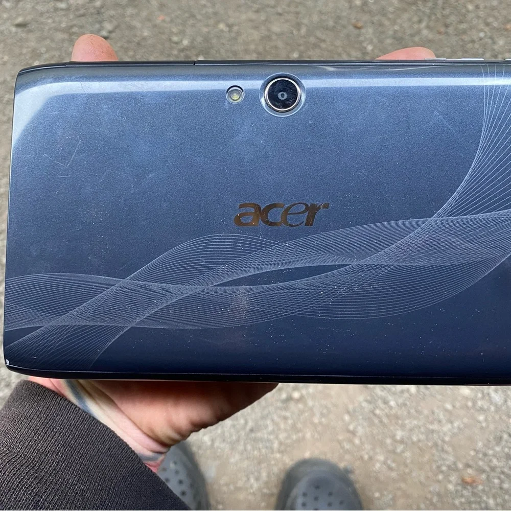 Acer Iconia 7” A100 Color Android Tablet Works Great!